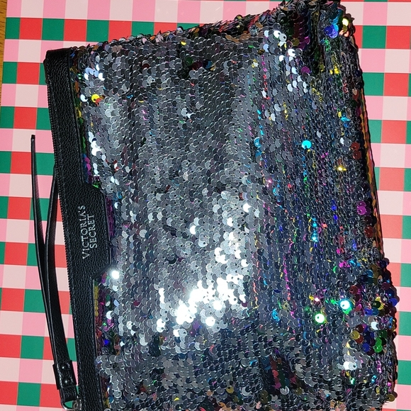 VS Sequin Make-up Bag EUC - Picture 4 of 14